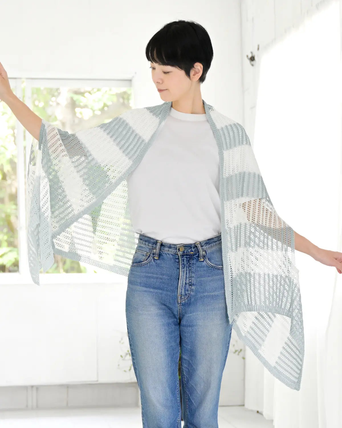 モデル身長：169cm#カラー_01 ペールシルバー×ホワイト