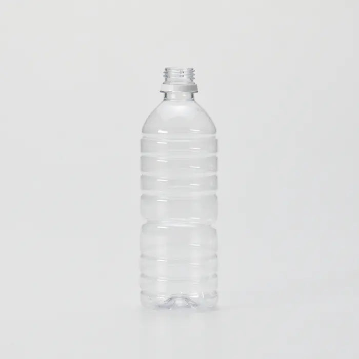 お花をニットでつつむ ペットボトルを花瓶に